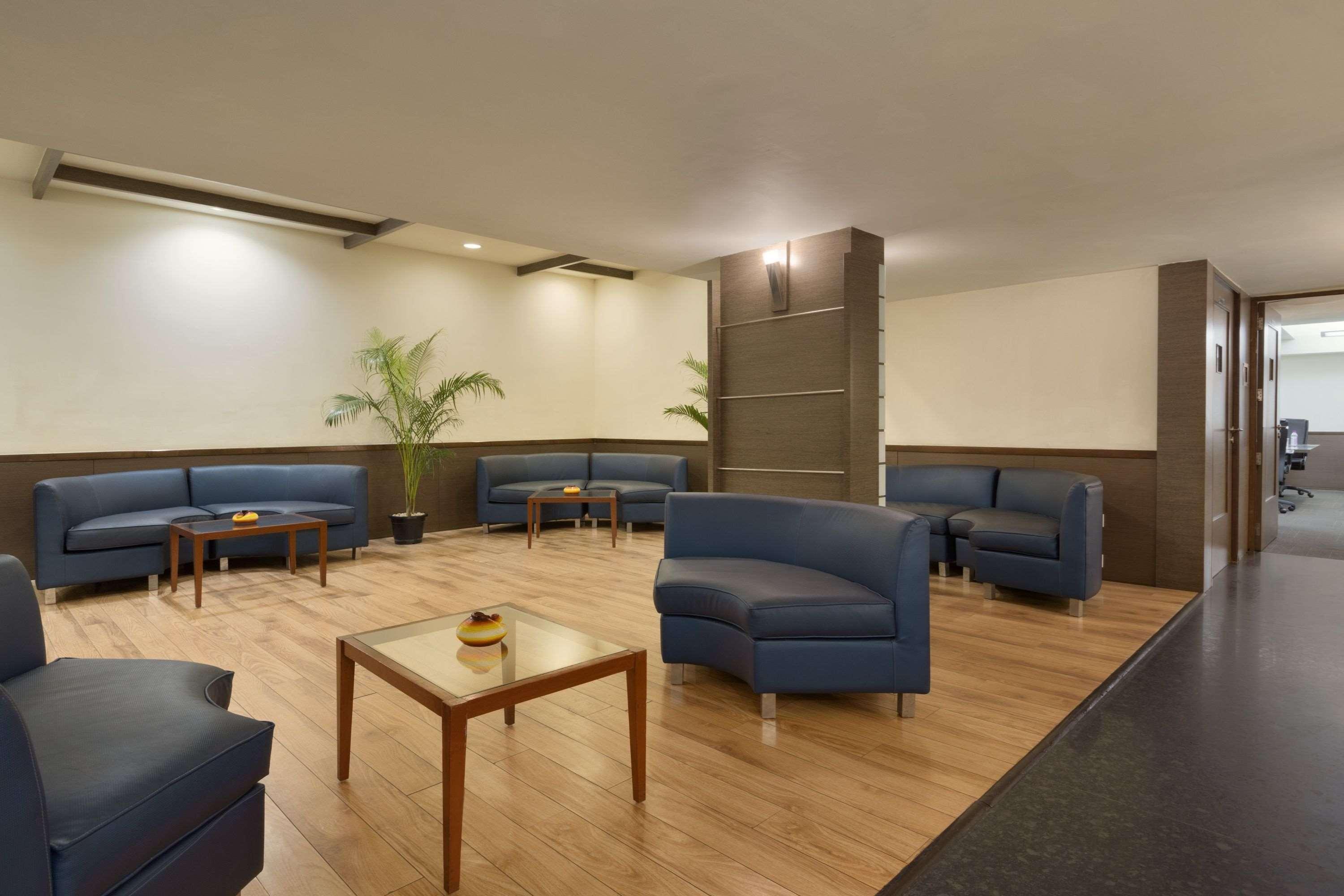 Ramada Chennai Egmore Bagian luar foto