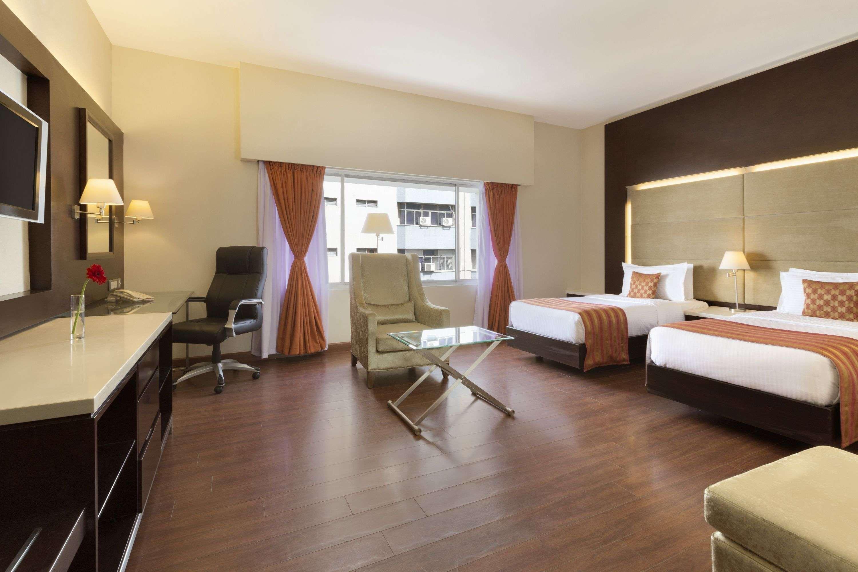 Ramada Chennai Egmore Bagian luar foto