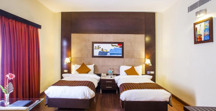 Ramada Chennai Egmore Bagian luar foto