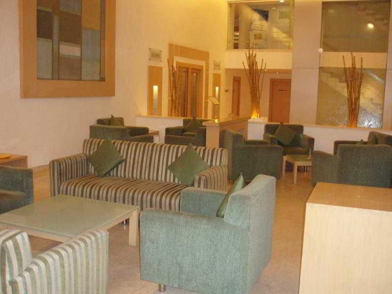 Ramada Chennai Egmore Bagian luar foto