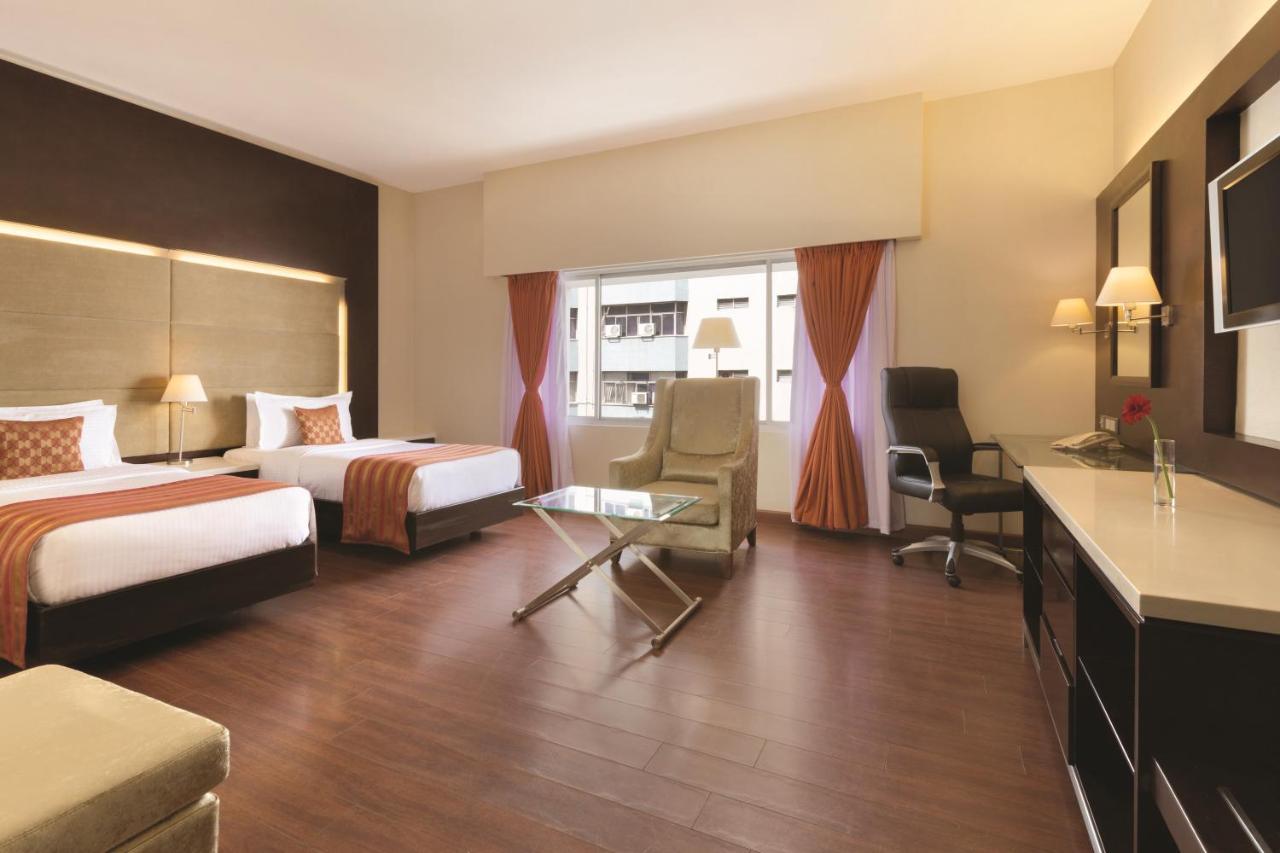 Ramada Chennai Egmore Bagian luar foto